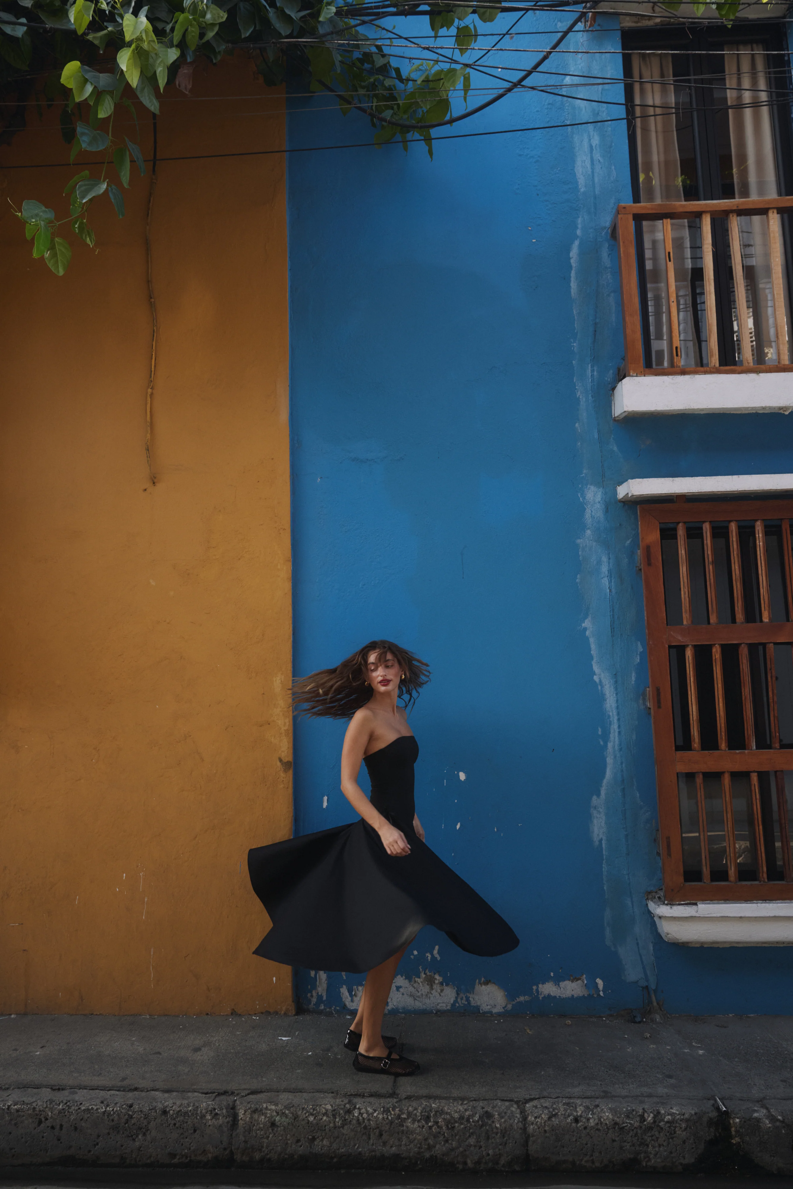 Kittie Maxi Dress - Noir - Image 6